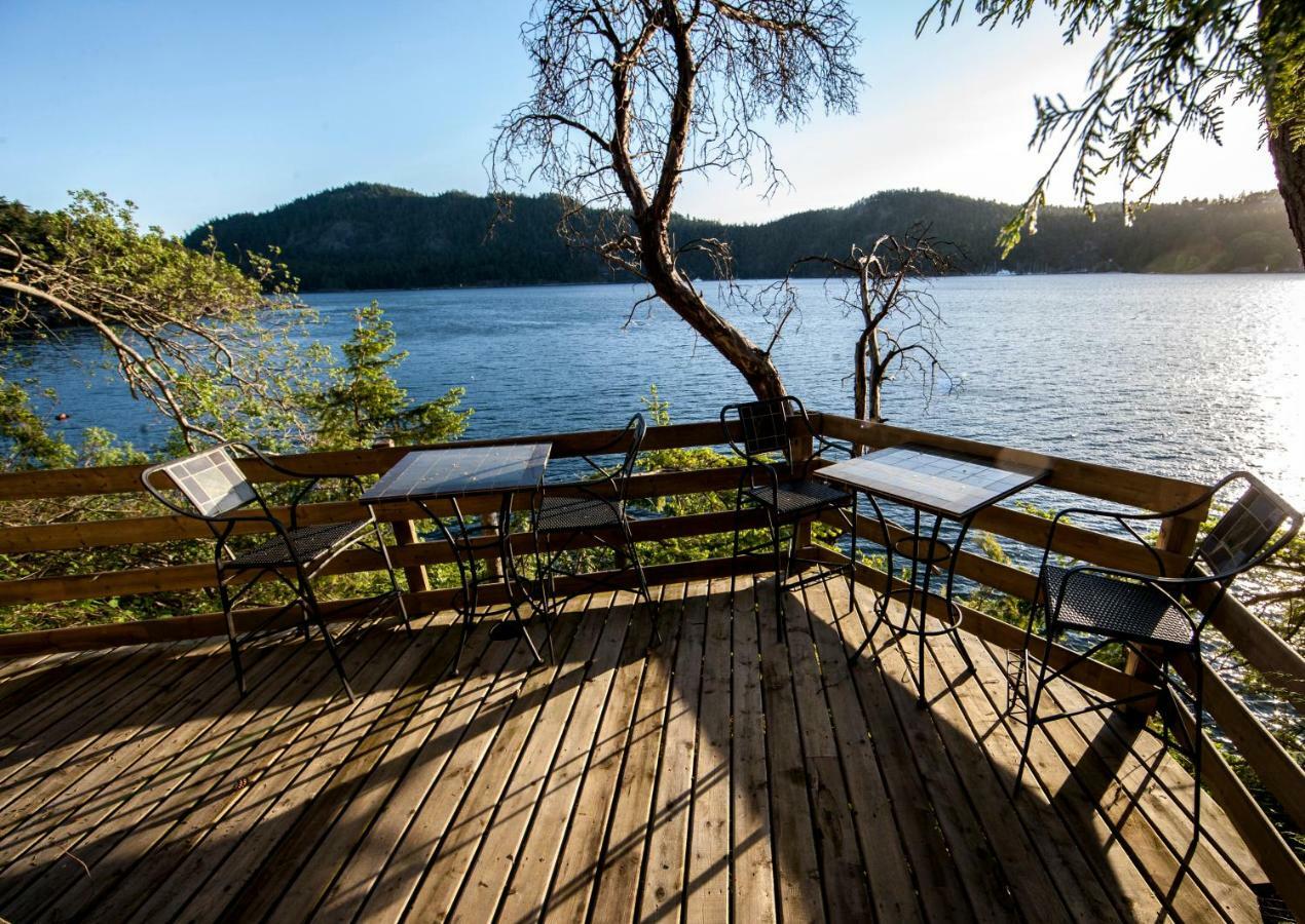 Shangrila Waterfront Vacation Home Bedwell Harbour Ngoại thất bức ảnh